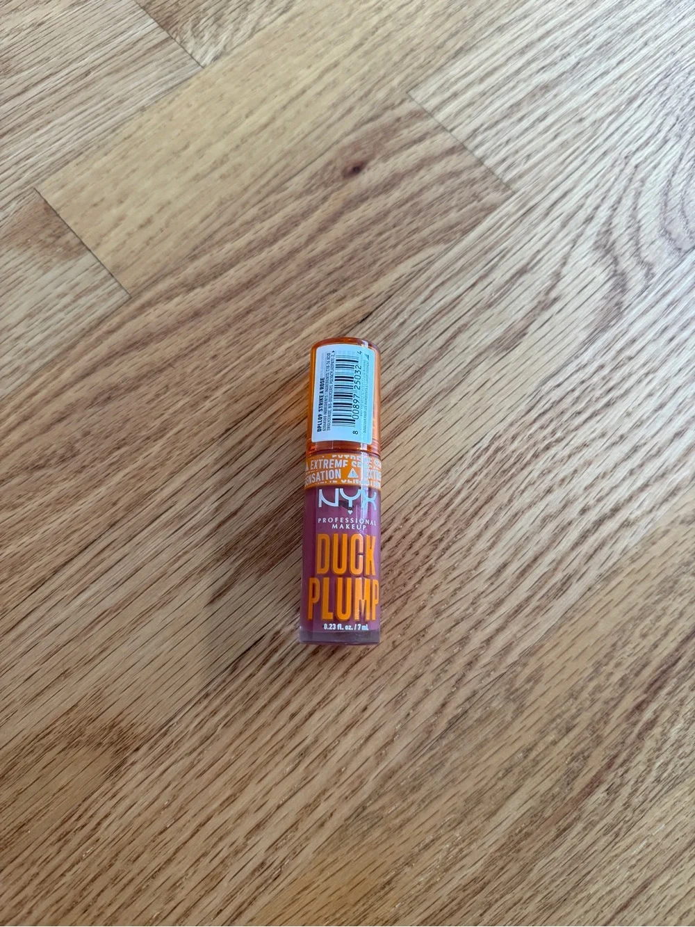 NYX duck plump strike a rose lipgloss